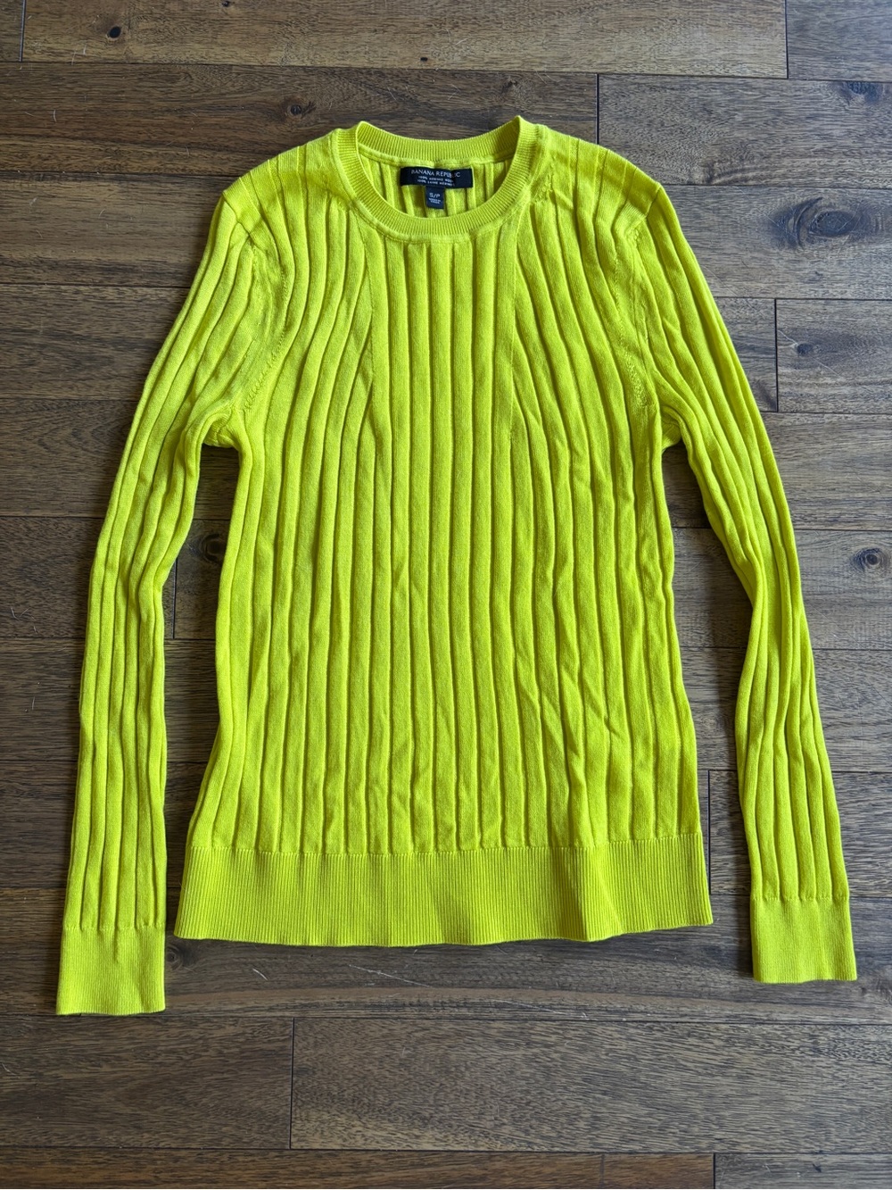 Banana Republic 100% Merino Wool Ribbed Sweater Small Chartreuse